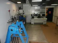 Контейнеровоз за продажба