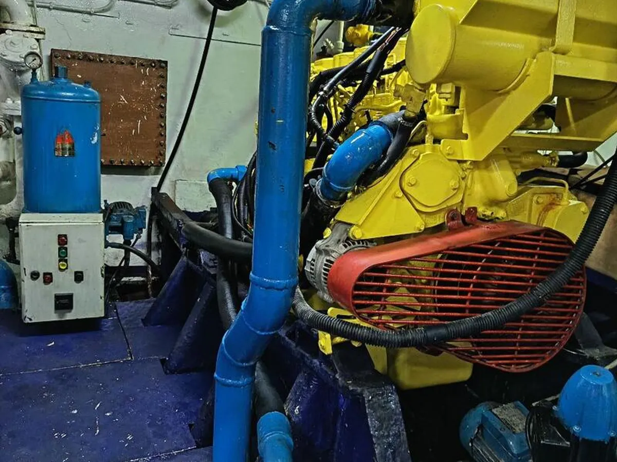 Кораб за доставки за продажба
