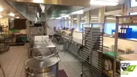 Плаващ хотел за продажба