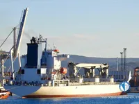 Хладилен кораб за продажба