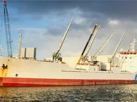 Хладилен кораб за продажба