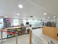 Хладилен кораб за продажба