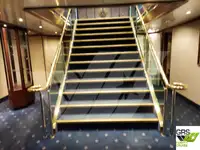 Плаващ хотел за продажба