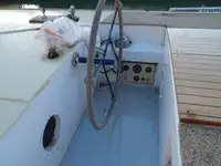 Баржа за продажба