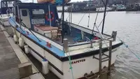 Кутер за продажба