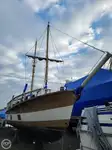 Круизен кораб за продажба
