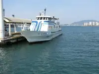 Пътнически кораб за продажба