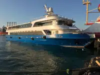 Круизен кораб за продажба