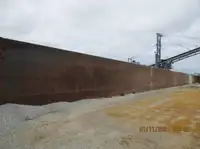 Баржа за продажба