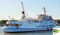 Круизен кораб за продажба