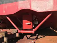 Буксир за продажба
