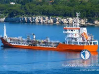 Танкер за нефт/химикали за продажба