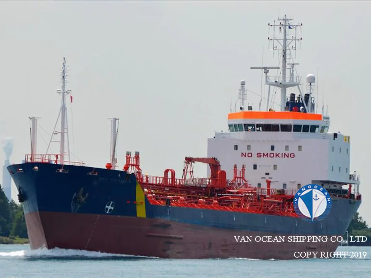 Танкер за нефт/химикали за продажба