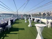 Пътнически кораб за продажба
