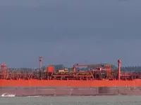 Танкер за нефт/химикали за продажба