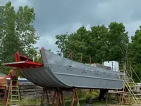 Десантни кораби, резервоар за продан