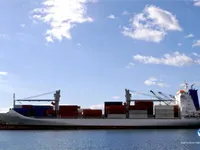Хладилен кораб за продажба