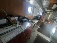 Десантен кораб, танкер за продажба