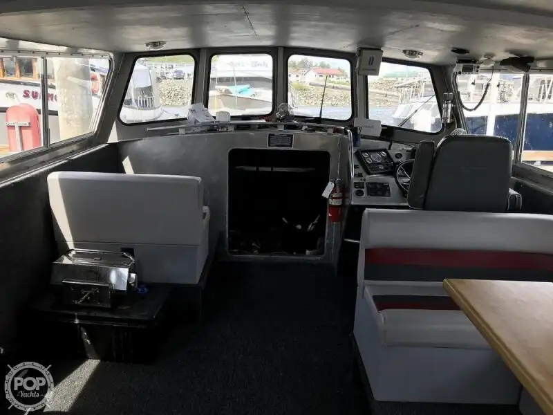 Кораб за превоз на екипаж за продажба