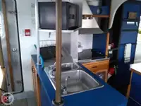 Кутер за продажба
