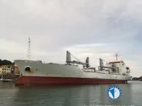 Хладилен кораб за продажба