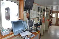 Контейнеровоз за продажба