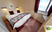 Круизен кораб за продажба