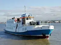 Круизен кораб за продажба