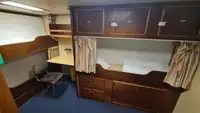 Кораб за доставки за продажба