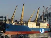 Хладилен кораб за продажба
