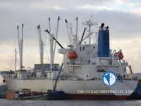 Хладилен кораб за продажба