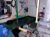 Десантен кораб, танкер за продажба