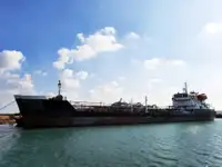 Oil/Chemical tanker за продан