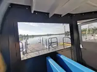 Контейнеровоз за продажба