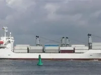 Хладилен кораб за продажба