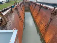 Буксир за продажба