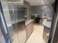 Тралер с мрежа за продажба