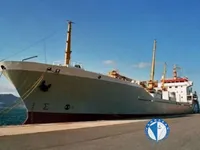 Хладилен кораб за продажба