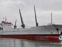 Хладилен кораб за продажба