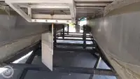 Контейнеровоз за продажба