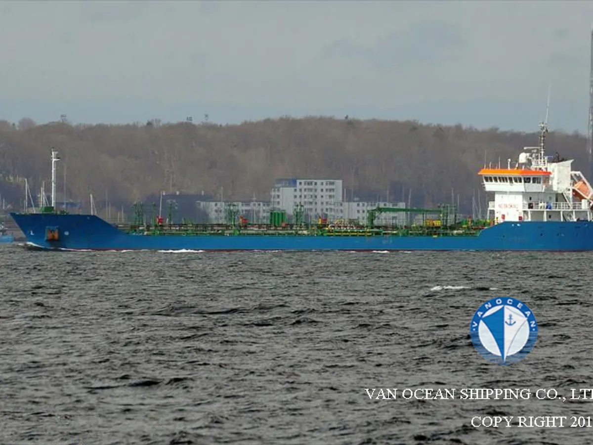 Танкер за нефт/химикали за продажба