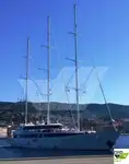 Круизен кораб за продан