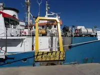 Изследователски кораб за продажба