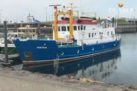 Плавущ хотел за продажба
