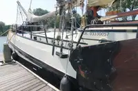Баржа за продажба