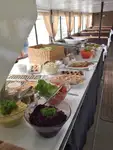 Круизен кораб за продажба