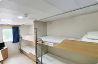 Хладилен кораб за продажба