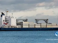 Хладилен кораб за продажба