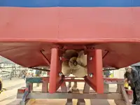 Буксир за продажба