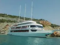 Пътнически кораб за продажба